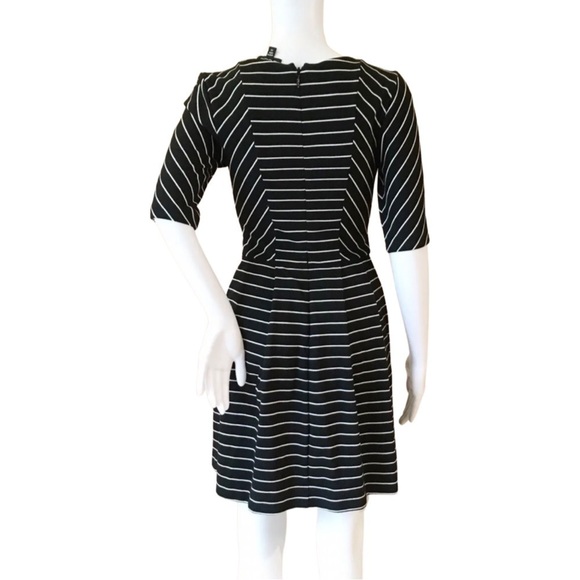 Bebe striped black Fit&flare mini dress size Xs - Picture 2 of 5